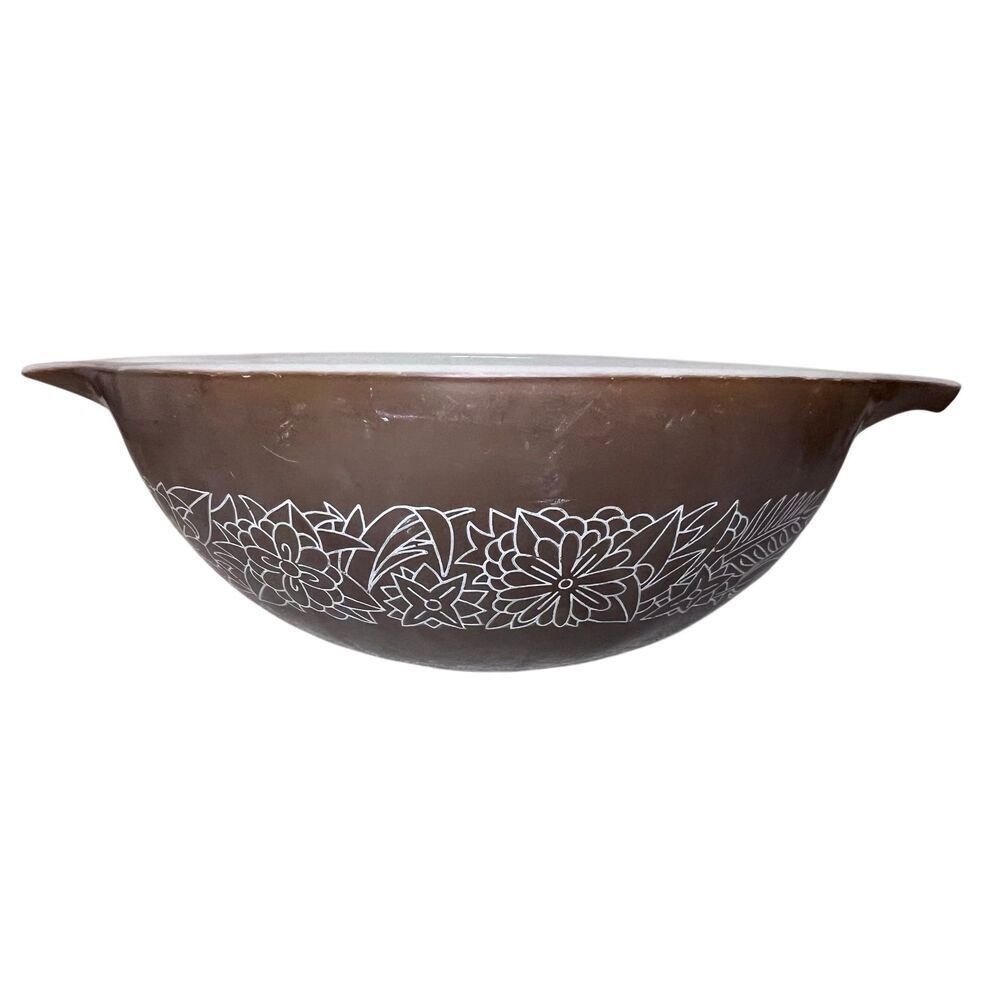 Vintage Pyrex Woodland Cinderella Bowl 444 Brown